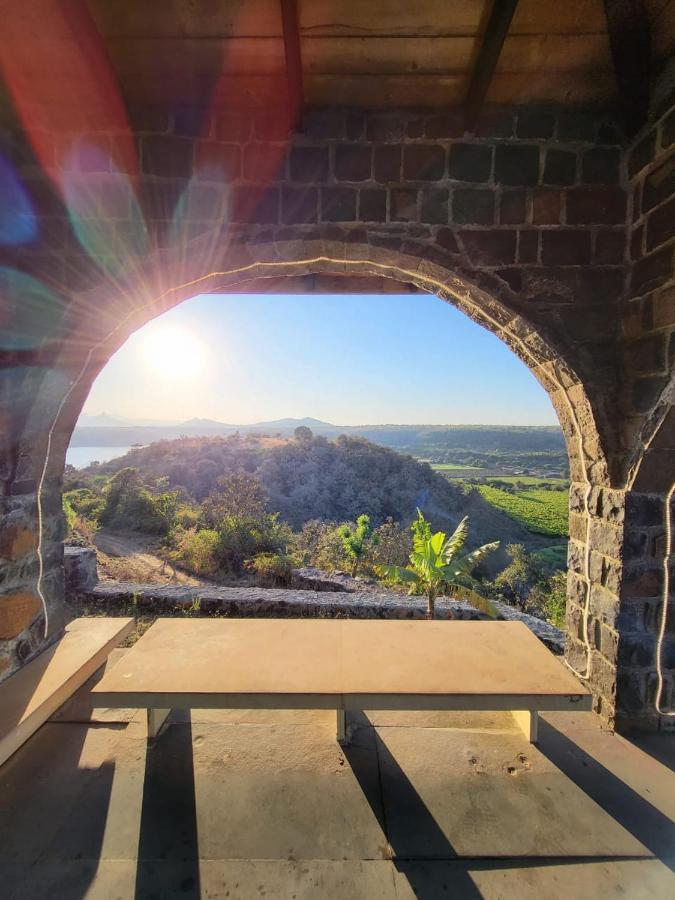 נאסיק Eze Nof - A Hilltop Villa With 360º Water View מראה חיצוני תמונה